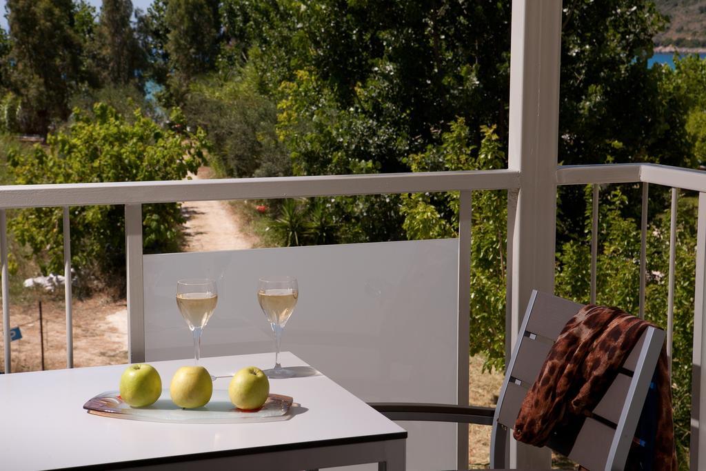 Savinos Rooms Vasiliki  Bilik gambar